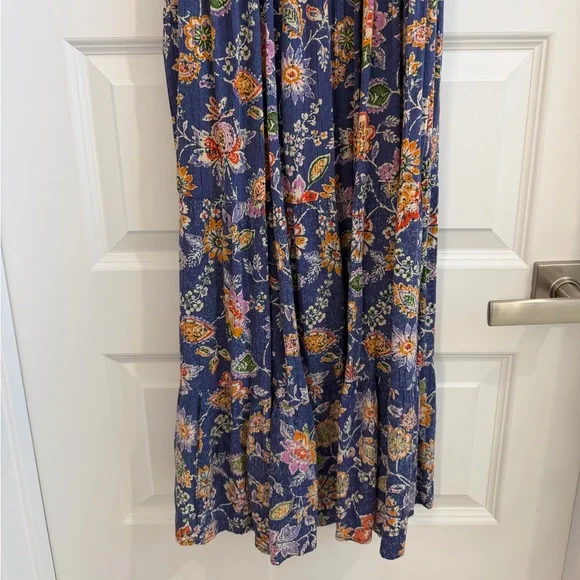 Floral Maxi Dress - Picture 3 of 5